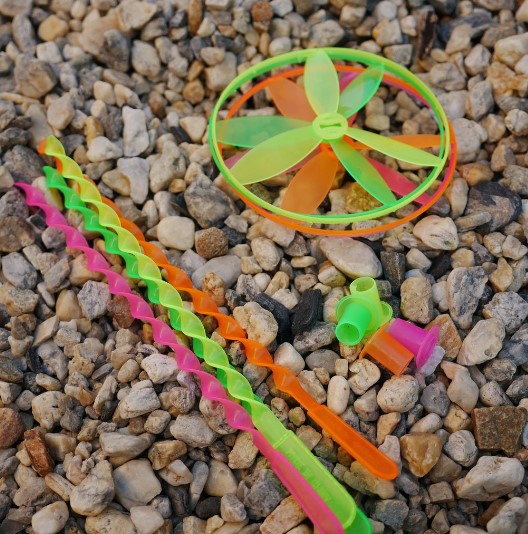 กังหินบิน ของเล่นเด็กไทย ของเล่นย้อนอดีต ของเล่นเสริมประสบการ์ณ