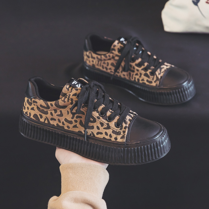 รองเท้าผ้าใบผู้หญิง ใส่สบาย รองเท้าผ้าใบใส่เที่ยวผู้หญิง มีSIZE 35 36 37 38 39 40
