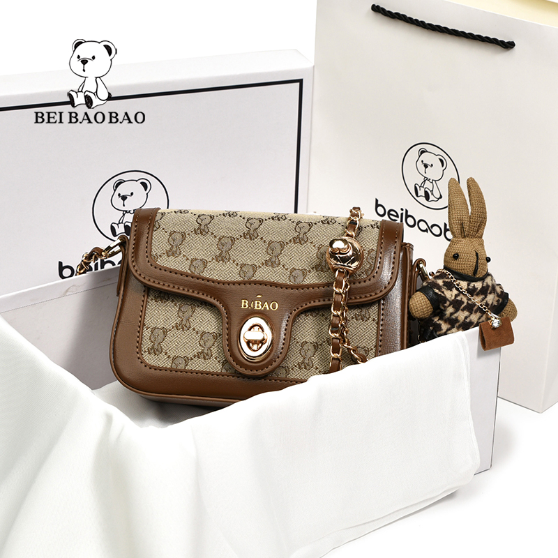 กระเป๋าผู้หญิงสวยๆ กระเป๋าสะพายข้างผู้หญิง กระเป๋าแบรนด์ BEAR BAG กระเป๋าหมีสุดคิ้ว!