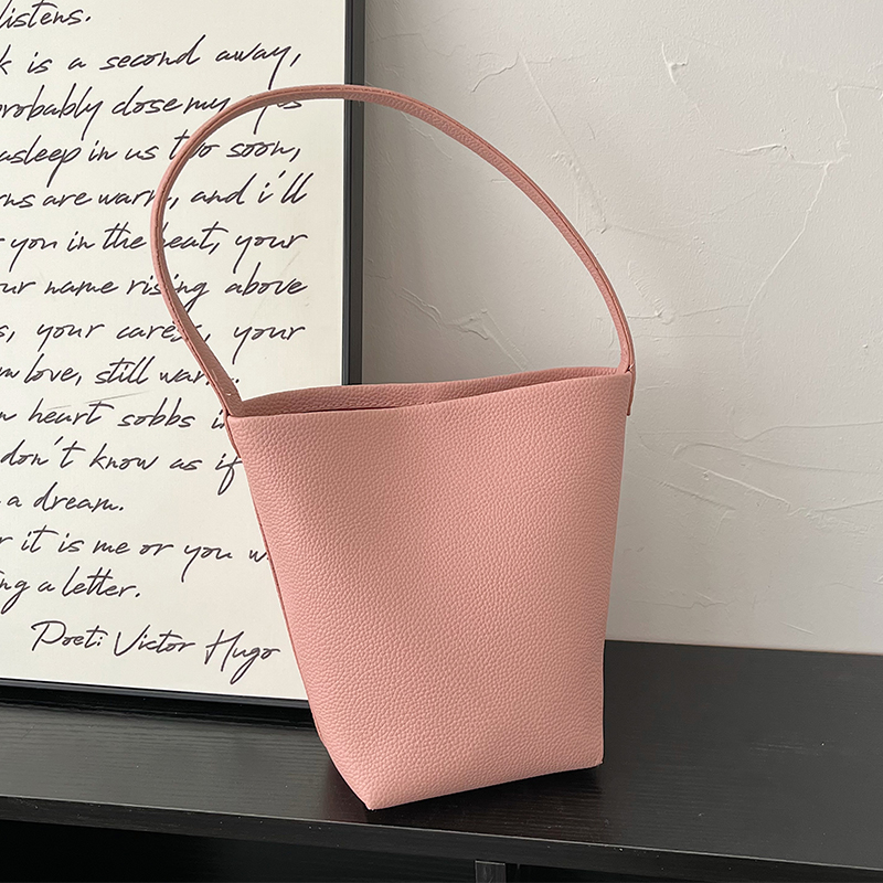 กระเป๋าผู้หญิงสวยๆ กระเป๋าสะพายข้างผู้หญิง กระเป๋าแบรนด์COOL BAG