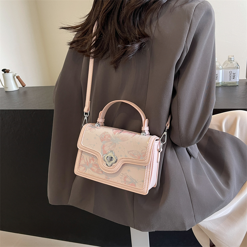 กระเป๋าผู้หญิงสวยๆ กระเป๋าสะพายข้างผู้หญิง กระเป๋าแบรนด์COOL BAG