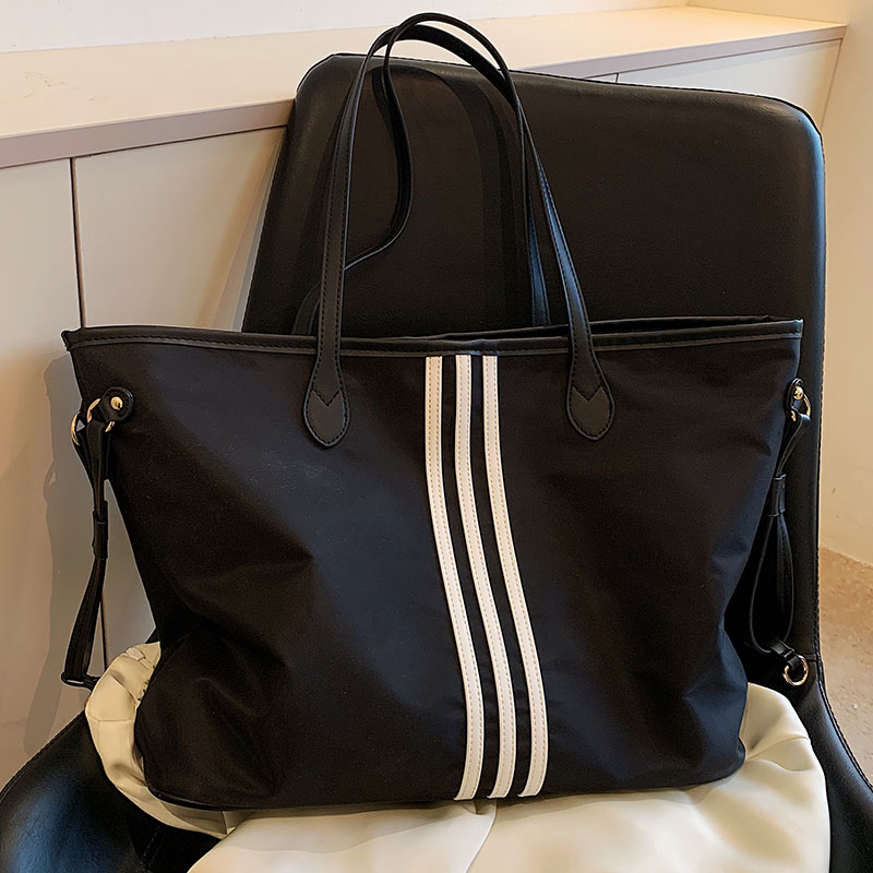 กระเป๋าผู้หญิงสวยๆ กระเป๋าสะพายข้างผู้หญิง กระเป๋าแบรนด์COOL BAG