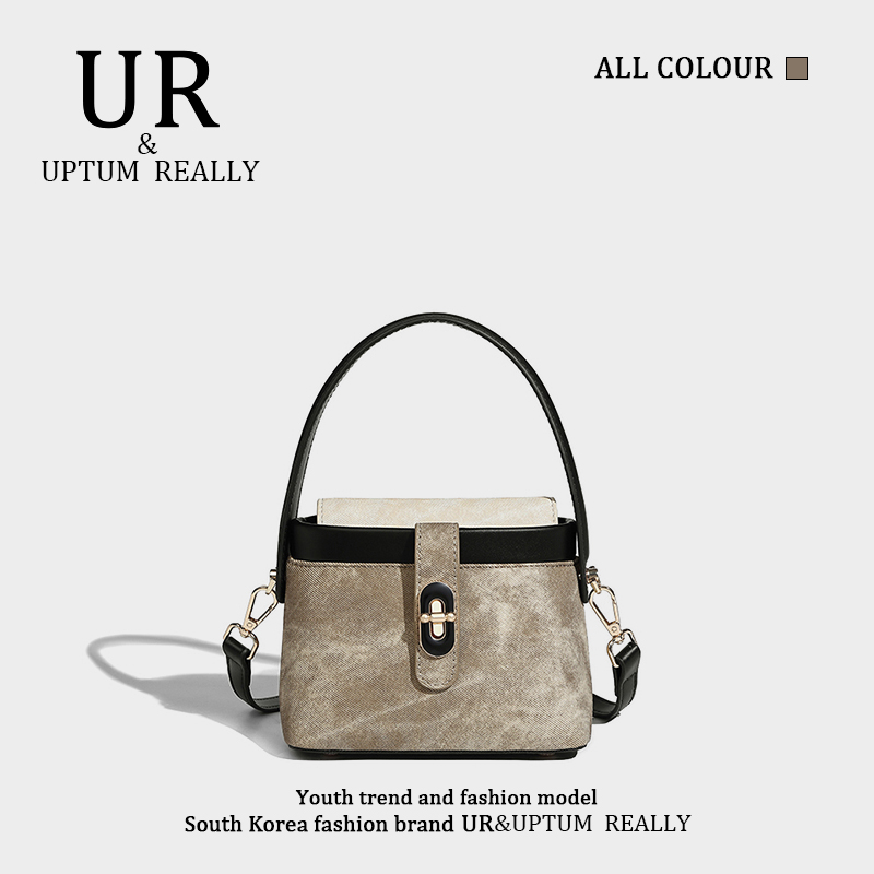กระเป๋าผู้หญิงสวยๆ กระเป๋าสะพายข้างผู้หญิง กระเป๋าแบรนด์ BEAR BAG กระเป๋าหมีสุดคิ้ว!