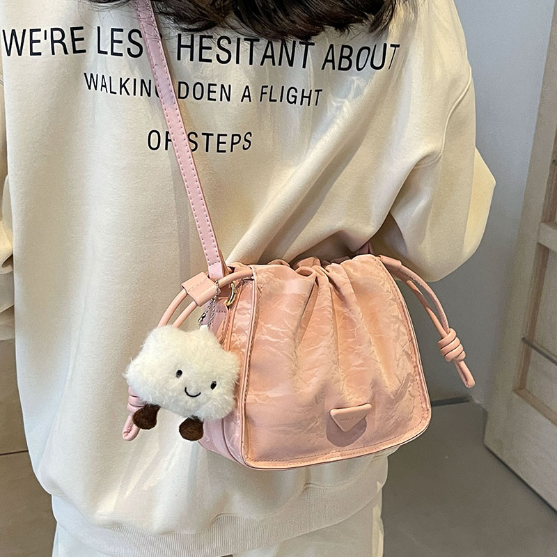 กระเป๋าผู้หญิงสวยๆ กระเป๋าสะพายข้างผู้หญิง กระเป๋าแบรนด์COOL BAG