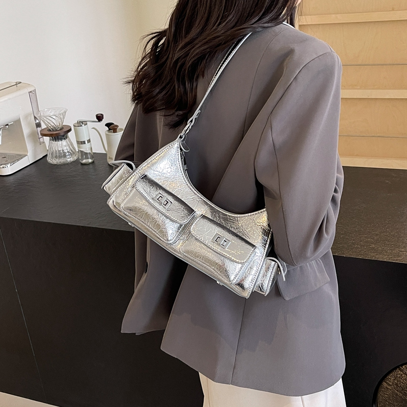 กระเป๋าผู้หญิงสวยๆ กระเป๋าสะพายข้างผู้หญิง กระเป๋าแบรนด์COOL BAG