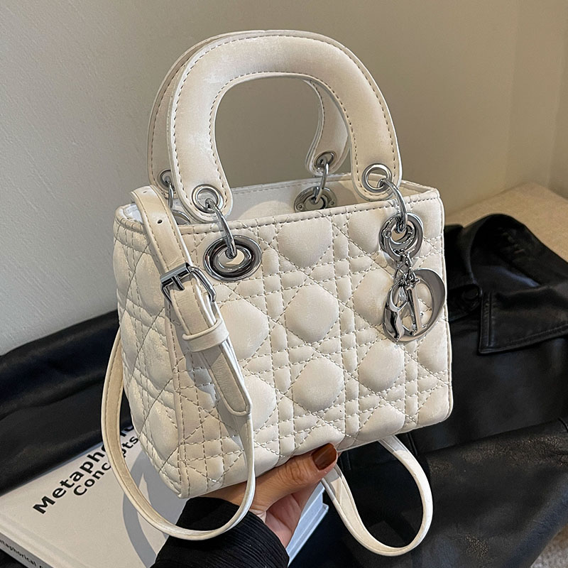 กระเป๋าผู้หญิงสวยๆ กระเป๋าสะพายข้างผู้หญิง กระเป๋าแบรนด์COOL BAG