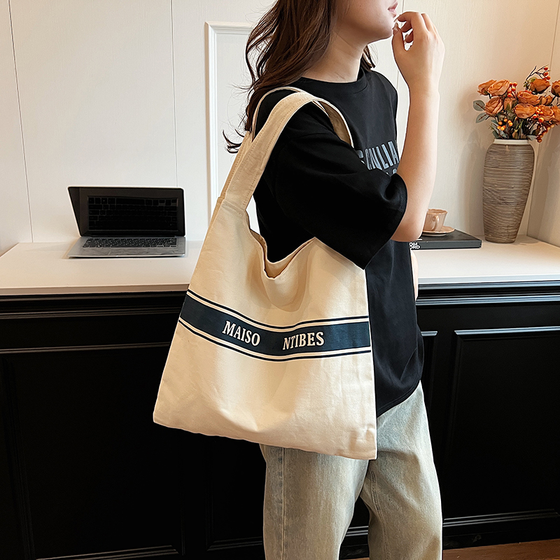 กระเป๋าผู้หญิงสวยๆ กระเป๋าสะพายข้างผู้หญิง กระเป๋าแบรนด์COOL BAG