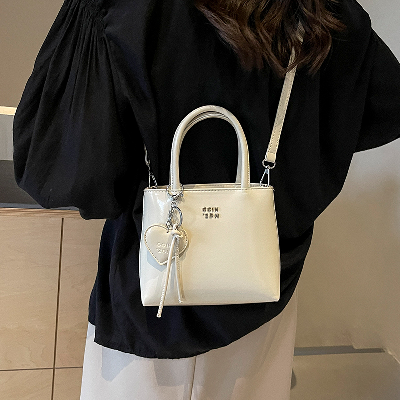 กระเป๋าผู้หญิงสวยๆ กระเป๋าสะพายข้างผู้หญิง กระเป๋าแบรนด์COOL BAG