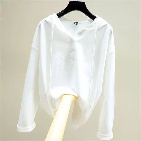 เสื้อยืดแขนยาว มีฮู้ด มีขนาด S M L XL สนใจทักแชท