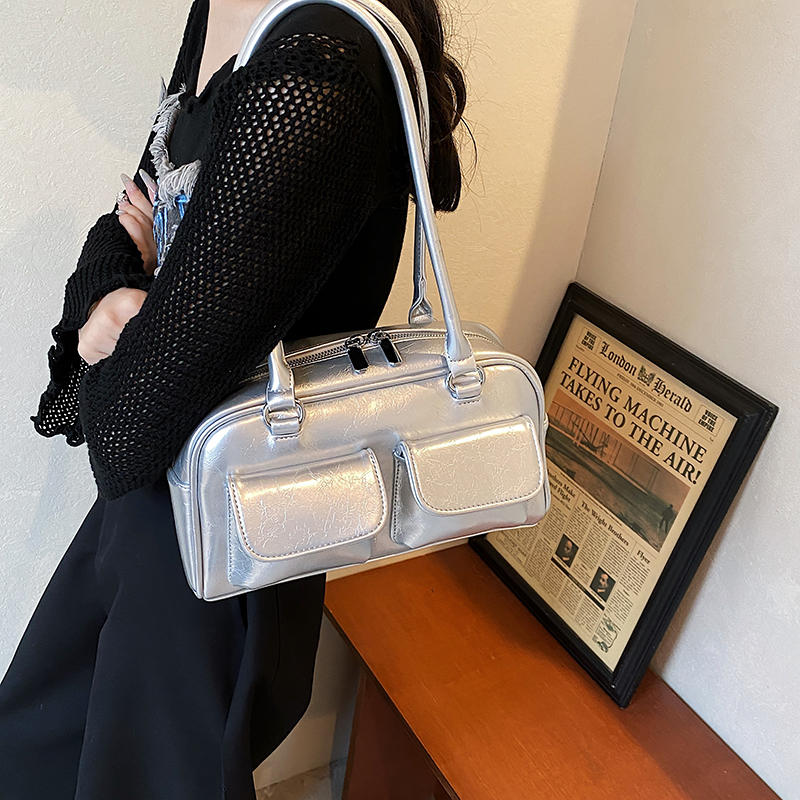 กระเป๋าผู้หญิงสวยๆ กระเป๋าสะพายข้างผู้หญิง กระเป๋าแบรนด์COOL BAG