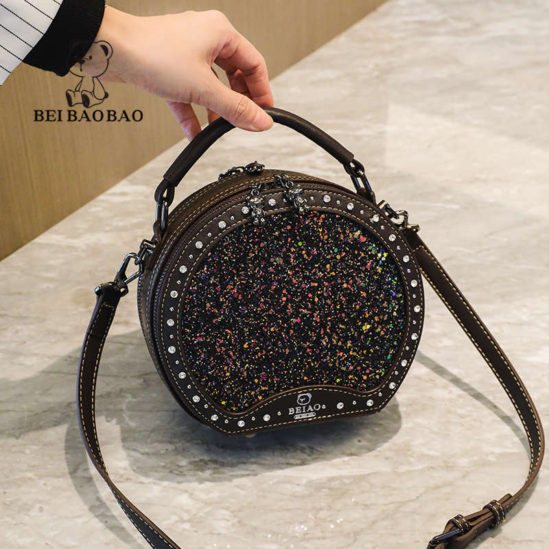 กระเป๋าผู้หญิงสวยๆ กระเป๋าสะพายข้างผู้หญิง กระเป๋าแบรนด์ BEAR BAG กระเป๋าหมีสุดคิ้ว!