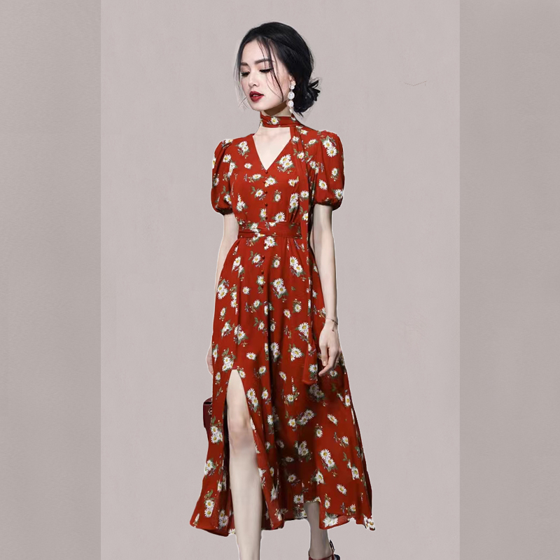 ชุดเดรสยาวสวยๆ สไตล์เกาหลี มีขนาด S M L XL สนใจทักแชท