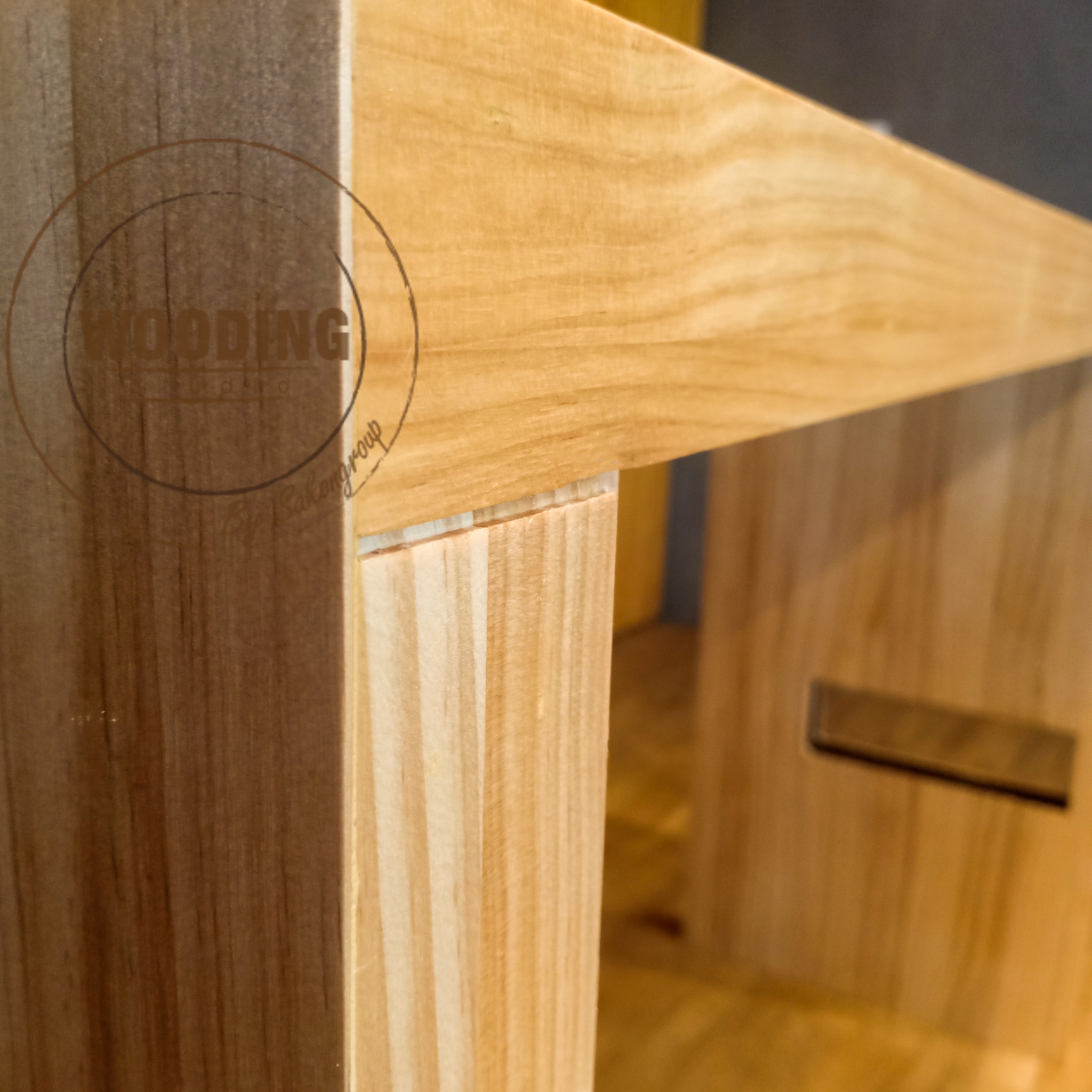 โต๊ะตัวยูคว่ำแบบที่ 2