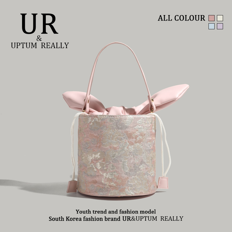 กระเป๋าผู้หญิงสวยๆ กระเป๋าสะพายข้างผู้หญิง กระเป๋าแบรนด์ BEAR BAG กระเป๋าหมีสุดคิ้ว!