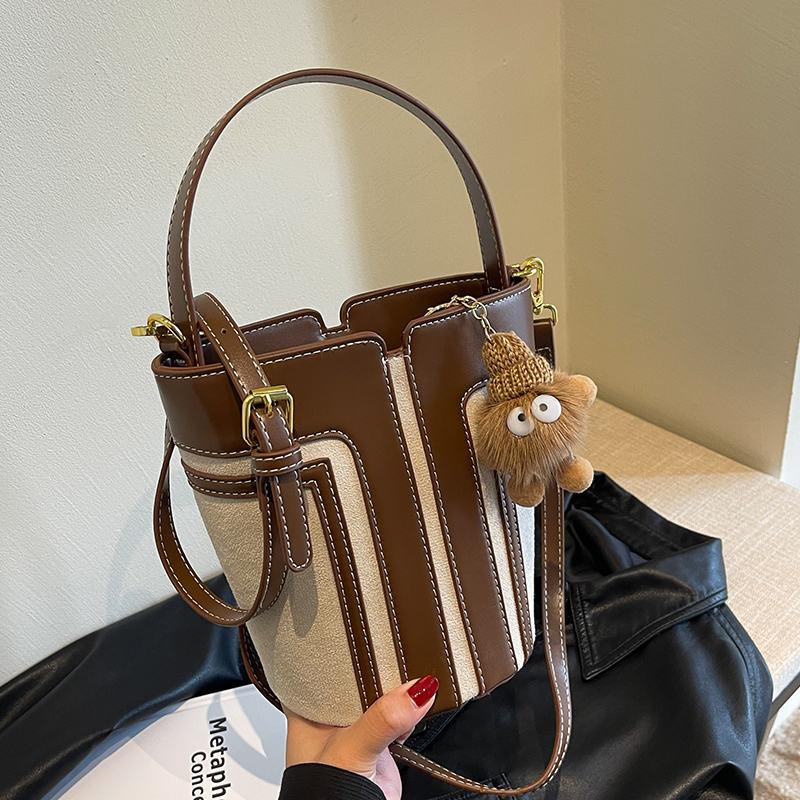 กระเป๋าผู้หญิงสวยๆ กระเป๋าสะพายข้างผู้หญิง กระเป๋าแบรนด์COOL BAG