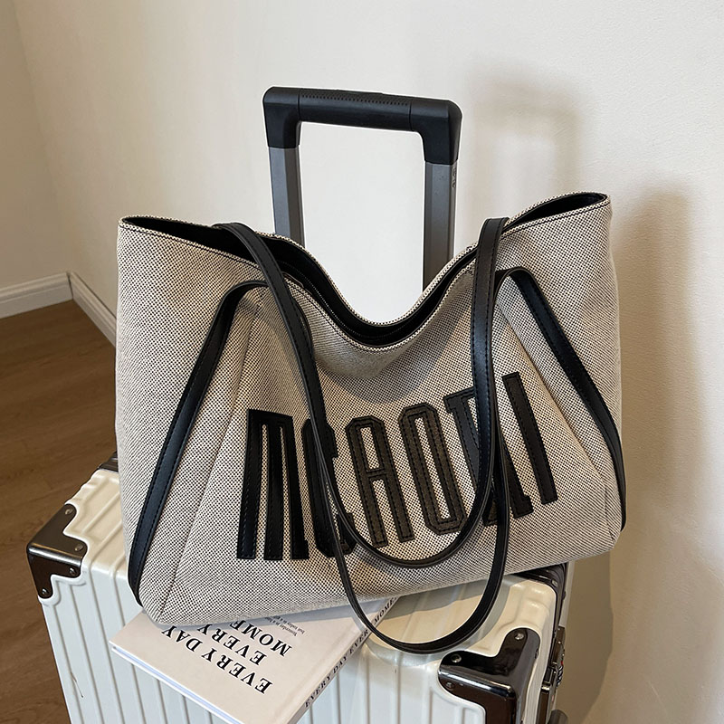 กระเป๋าผู้หญิงสวยๆ กระเป๋าสะพายข้างผู้หญิง กระเป๋าแบรนด์COOL BAG