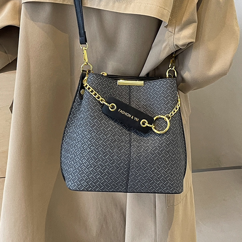 กระเป๋าผู้หญิงสวยๆ กระเป๋าสะพายข้างผู้หญิง กระเป๋าแบรนด์COOL BAG