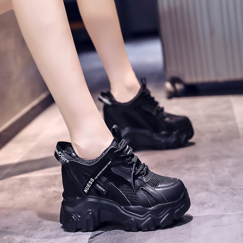 รองเท้าผ้าใบผู้หญิง ใส่สบาย รองเท้าผ้าใบใส่เที่ยวผู้หญิง มีSIZE 35 36 37 38 39 40