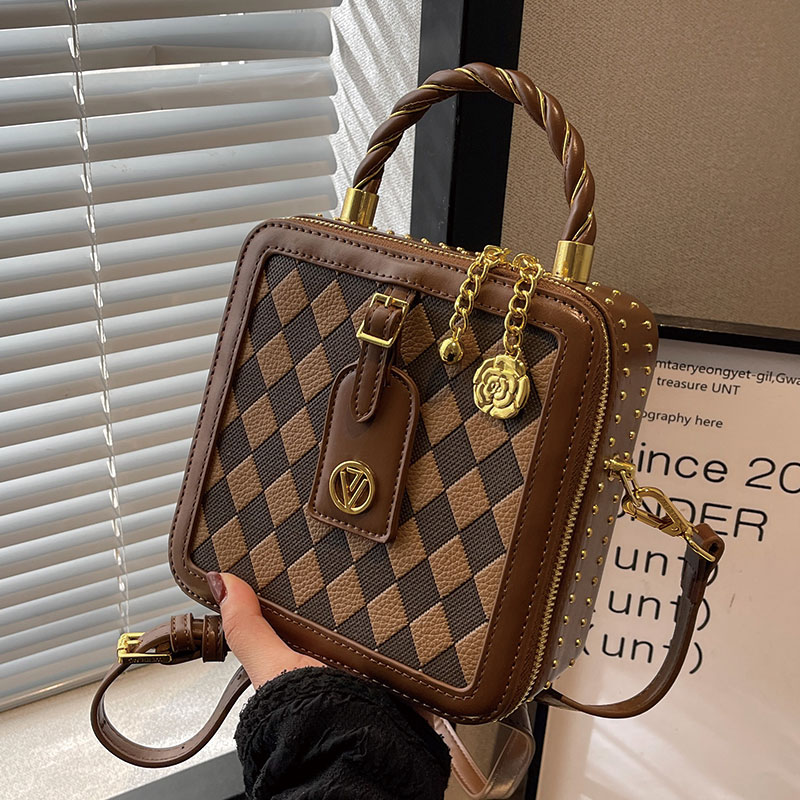 กระเป๋าผู้หญิงสวยๆ กระเป๋าสะพายข้างผู้หญิง กระเป๋าแบรนด์COOL BAG