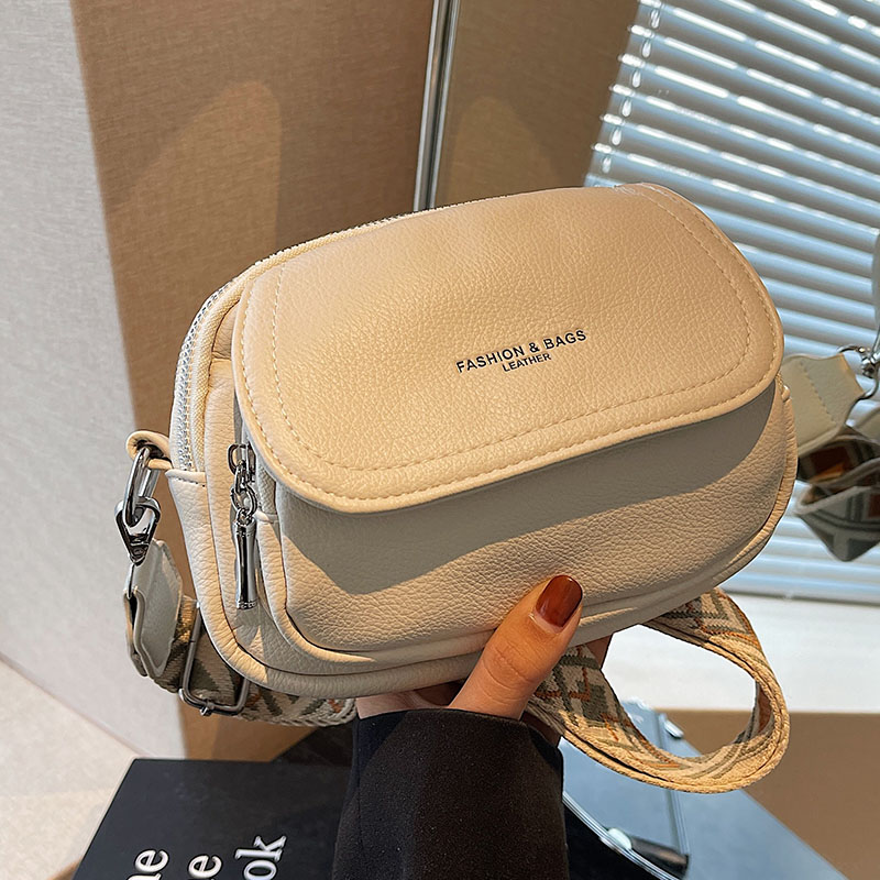 กระเป๋าผู้หญิงสวยๆ กระเป๋าสะพายข้างผู้หญิง กระเป๋าแบรนด์COOL BAG