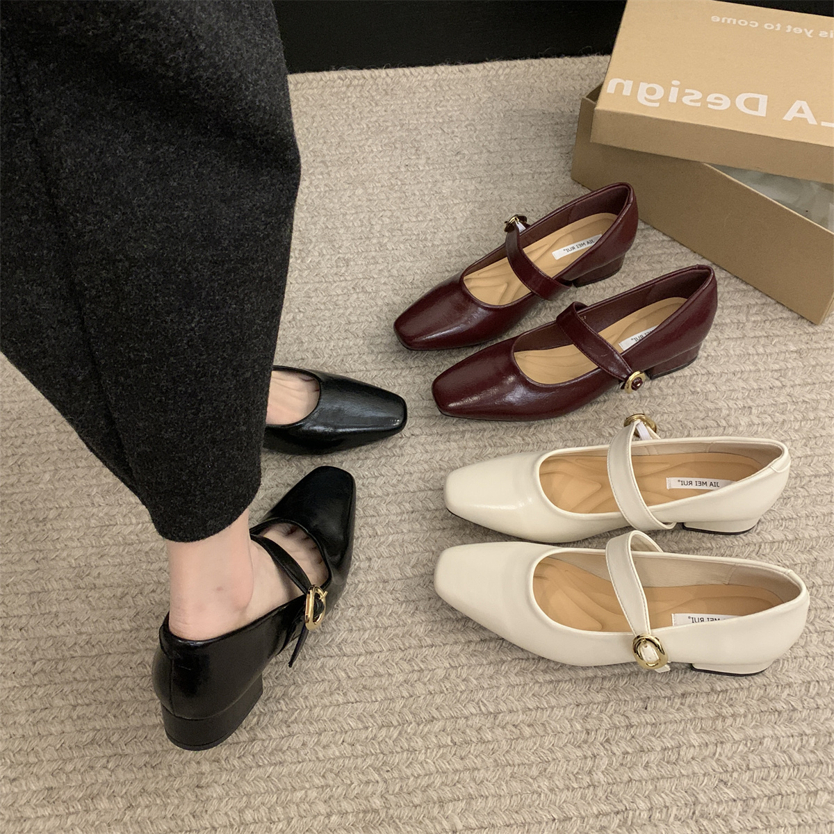 รองเท้าคัทชูผู้หญิงส้นเตี้ย ใส่สบาย มีขนาด35-43