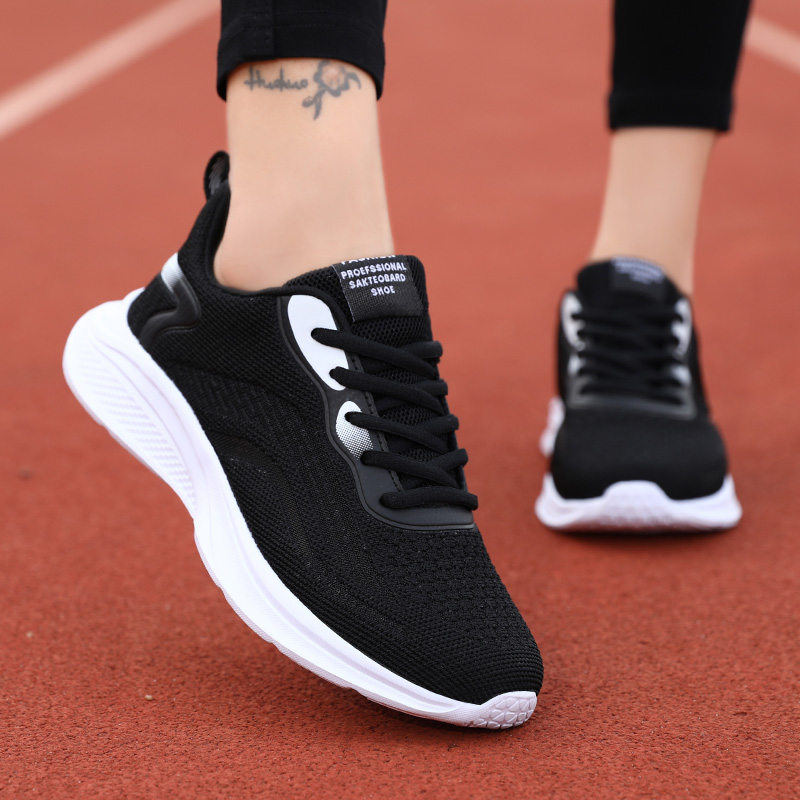 รองเท้าผ้าใบผู้หญิง ใส่สบาย รองเท้าผ้าใบใส่เที่ยวผู้หญิง มีSIZE 35 36 37 38 39 40