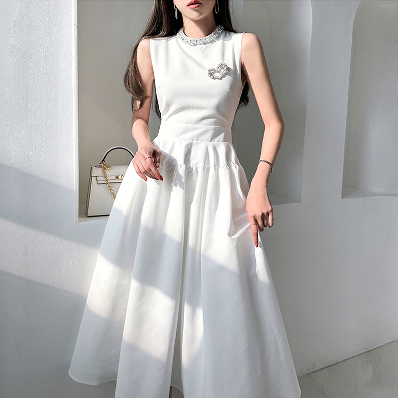 ชุดเดรสยาวสวยๆ สไตล์เกาหลี มีขนาด S M L XL สนใจทักแชท