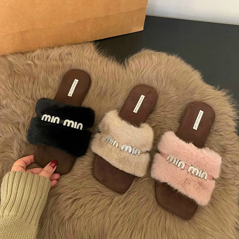 รองเท้าแฟชั่นผู้หญิงส้นเตี้ย ใส่สบาย มีขนาดให้สั่งซื้อ 35 36 37 38 39 40 สนใจทักแชท ฟรีค่าส่ง!