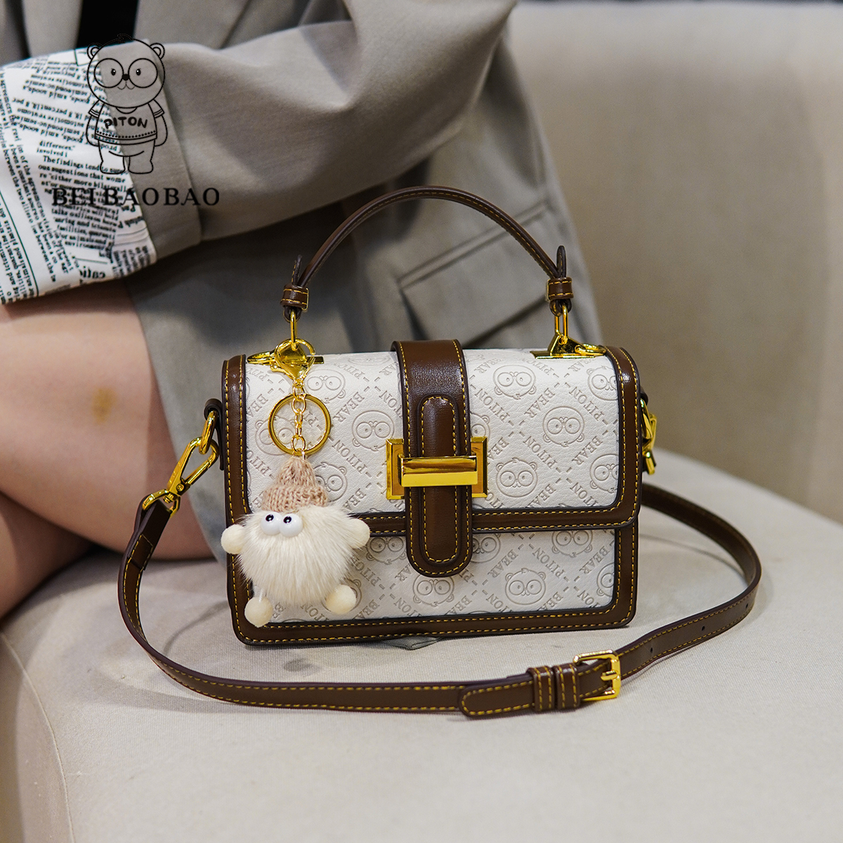 กระเป๋าผู้หญิงสวยๆ กระเป๋าสะพายข้างผู้หญิง กระเป๋าแบรนด์ BEAR BAG กระเป๋าหมีสุดคิ้ว!