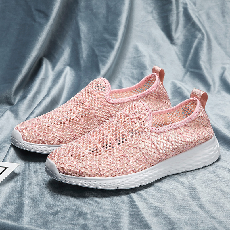 รองเท้าผ้าใบผู้หญิง ใส่สบาย รองเท้าผ้าใบใส่เที่ยวผู้หญิง มีSIZE 35 36 37 38 39 40