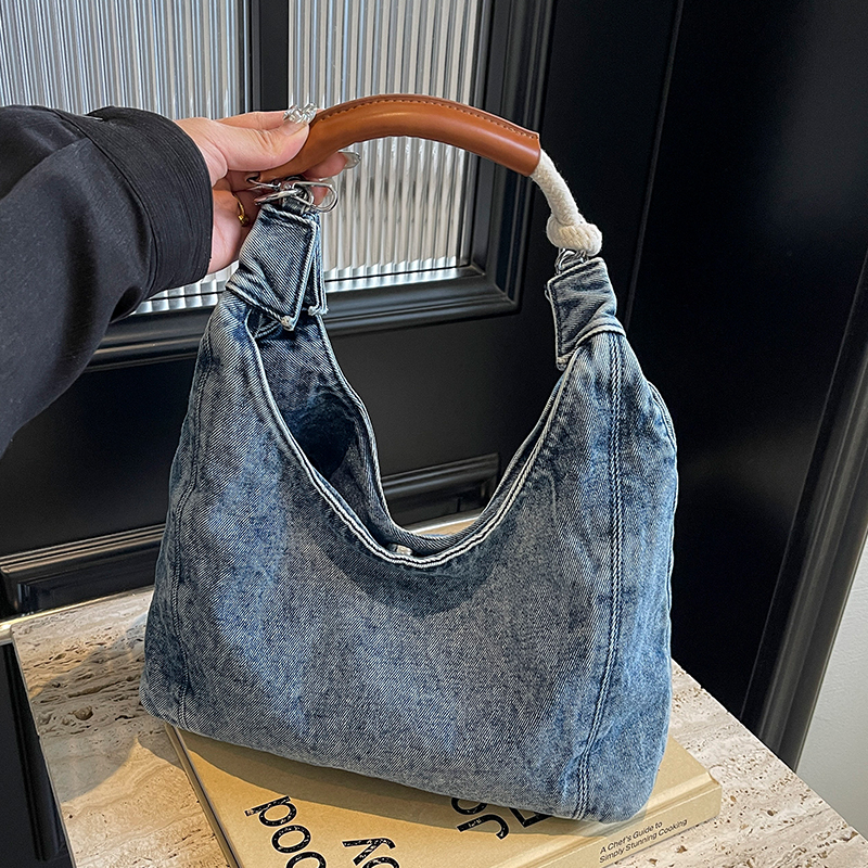 กระเป๋าผู้หญิงสวยๆ กระเป๋าสะพายข้างผู้หญิง กระเป๋าแบรนด์COOL BAG