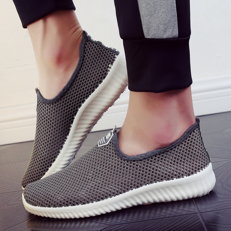 รองเท้าแฟชั่นอินเทรนด์