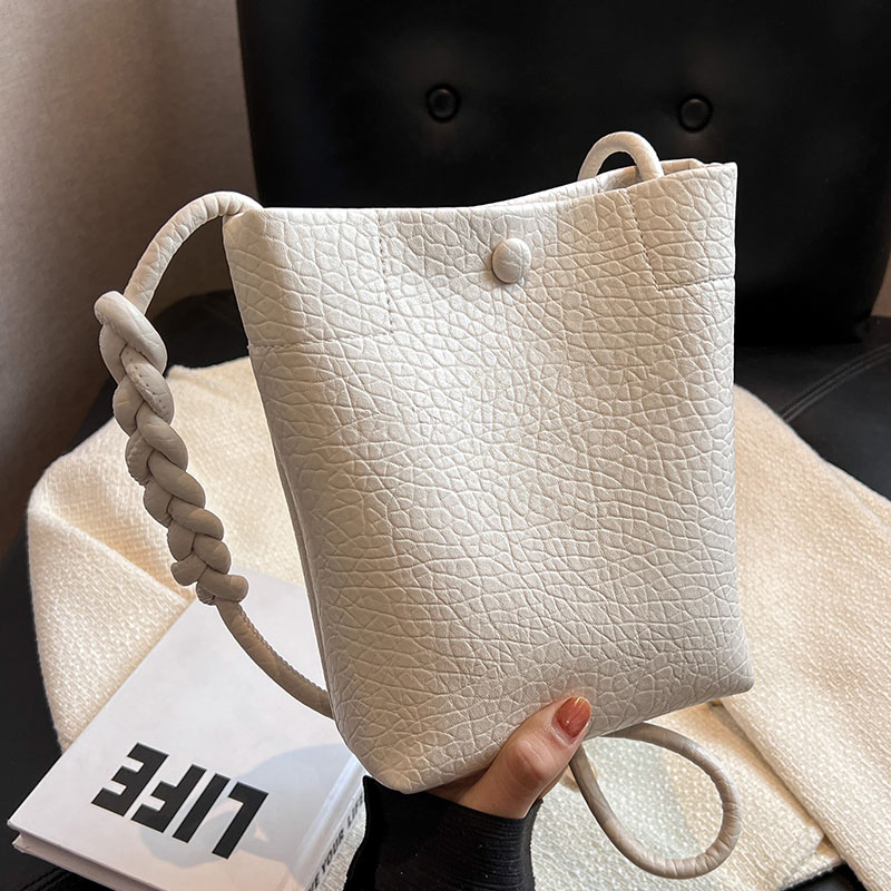 กระเป๋าผู้หญิงสวยๆ กระเป๋าสะพายข้างผู้หญิง กระเป๋าแบรนด์COOL BAG