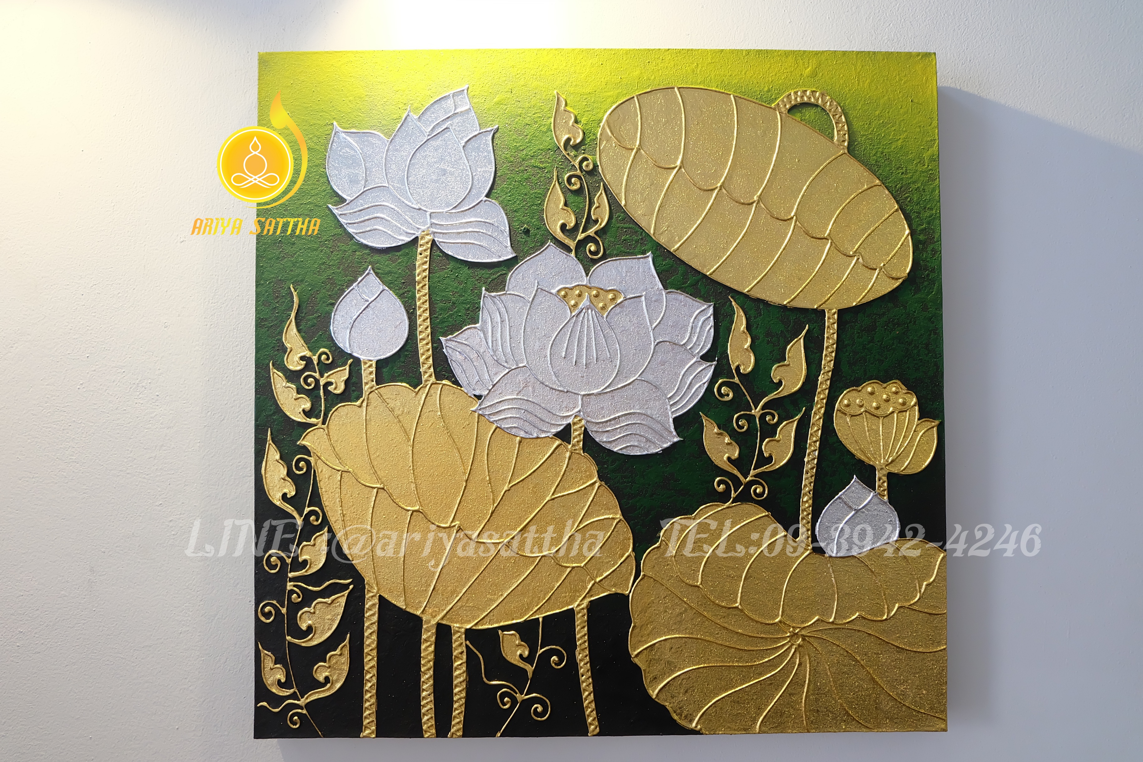 ภาพมงคล ดอกบัว ขนาด 60x60 cm.ตกแต่งบ้าน ห้องพระ ของขวัญขึ้นบ้านใหม่ งาน handmade ภาพวาดปิดทองแต่งผนังบ้าน คอนโด
