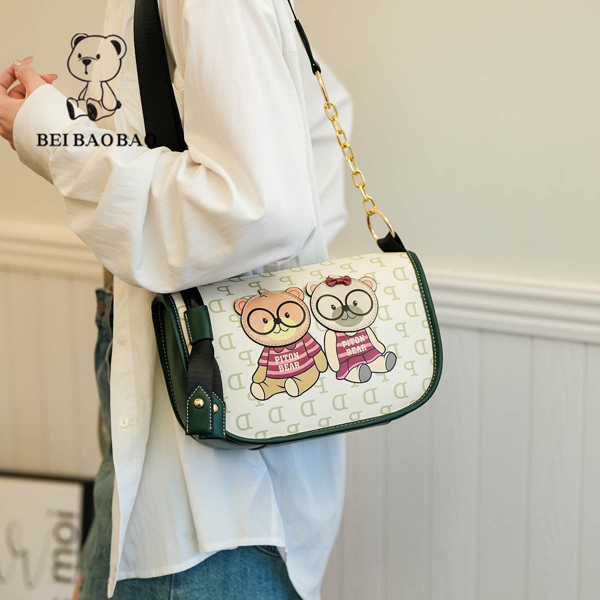 กระเป๋าผู้หญิงสวยๆ กระเป๋าสะพายข้างผู้หญิง กระเป๋าแบรนด์ BEAR BAG กระเป๋าหมีสุดคิ้ว!