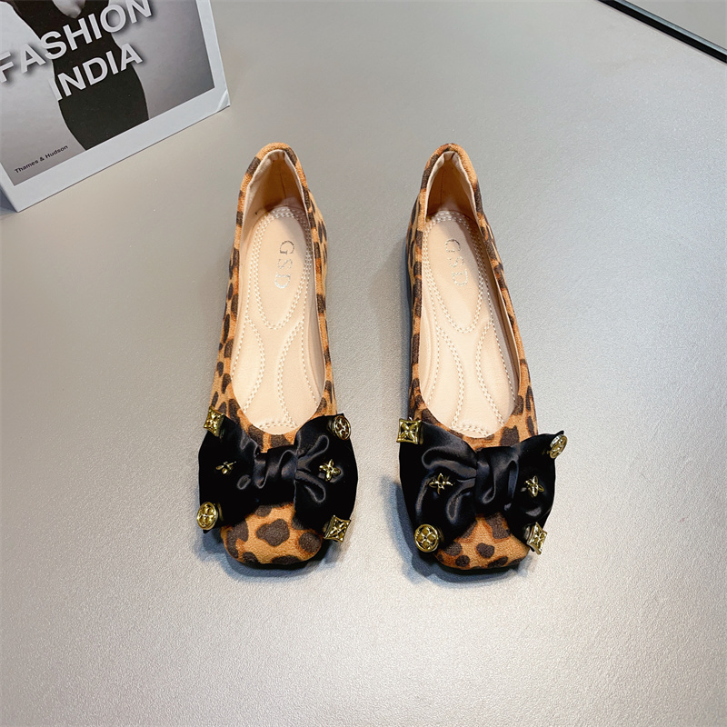 รองเท้าคัทชูผู้หญิงส้นเตี้ย ใส่สบาย มีขนาด35-40