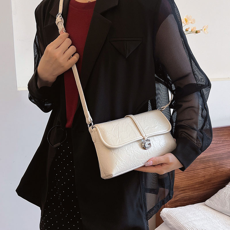 กระเป๋าผู้หญิงสวยๆ กระเป๋าสะพายข้างผู้หญิง กระเป๋าแบรนด์COOL BAG