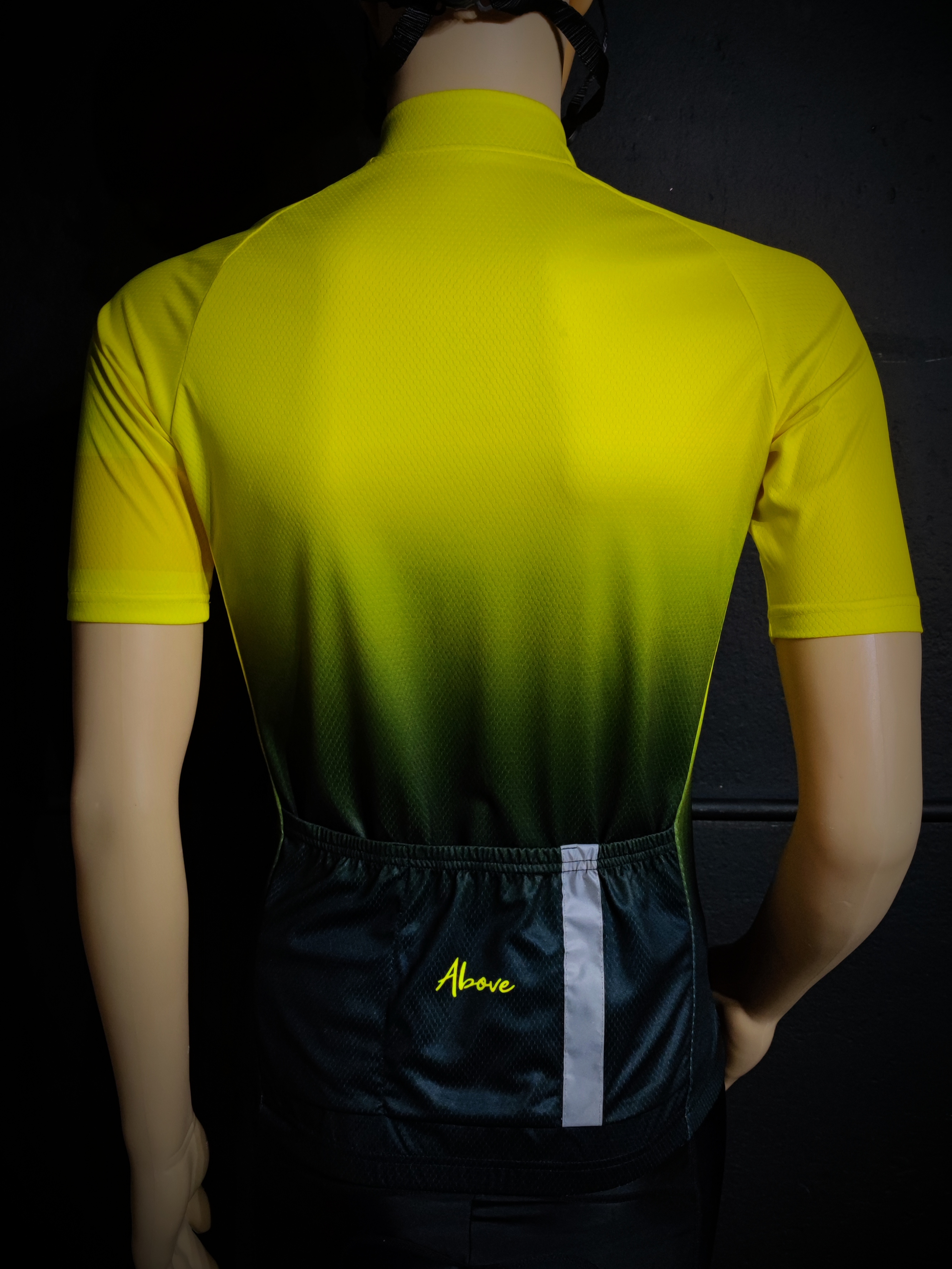 เสื้อปั่นจักรยาน Above
