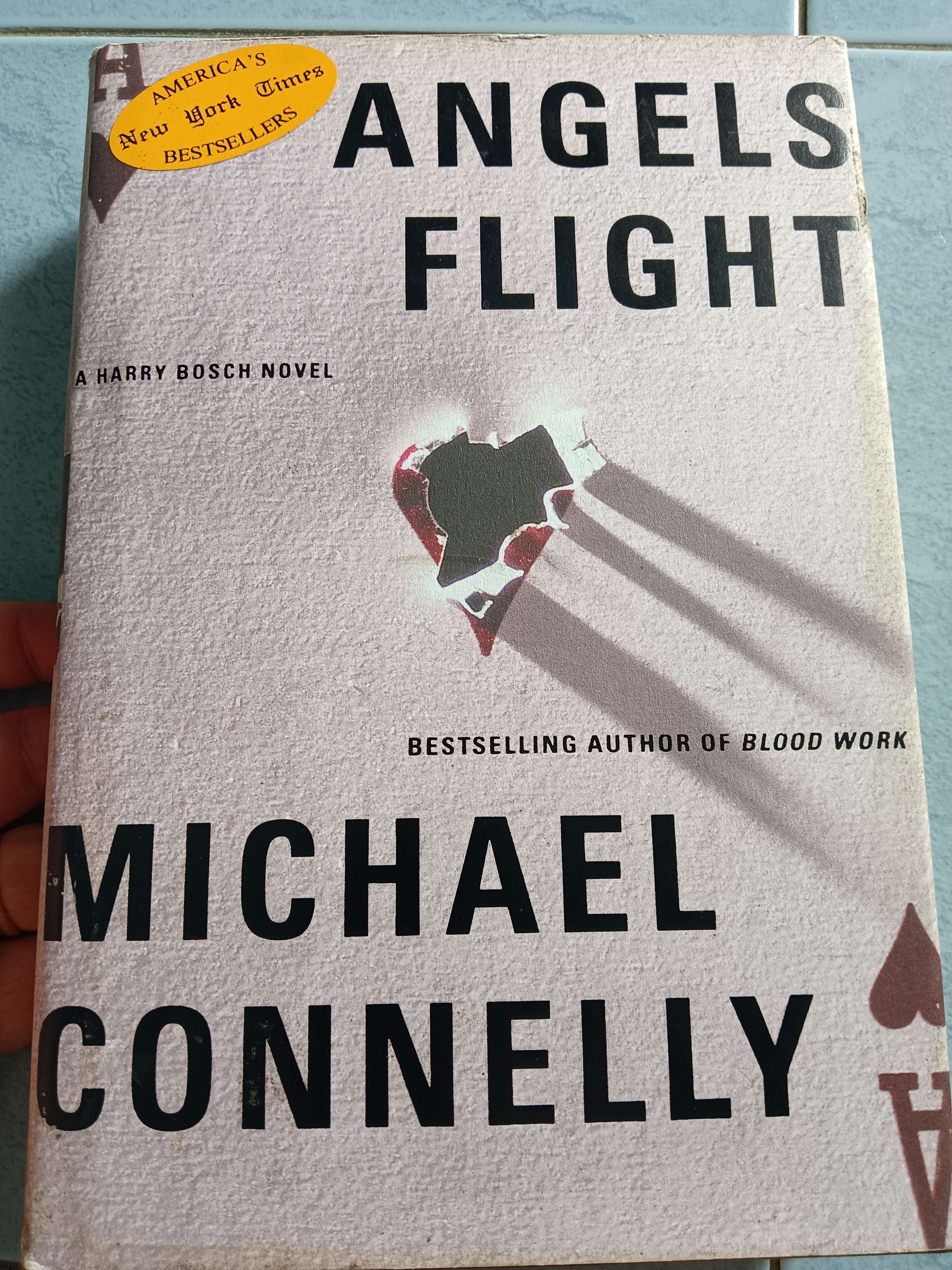 FLIGHT/MICHAEL CONNELLY