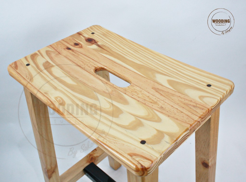 เก้าอี้สตูลสูงทรงA