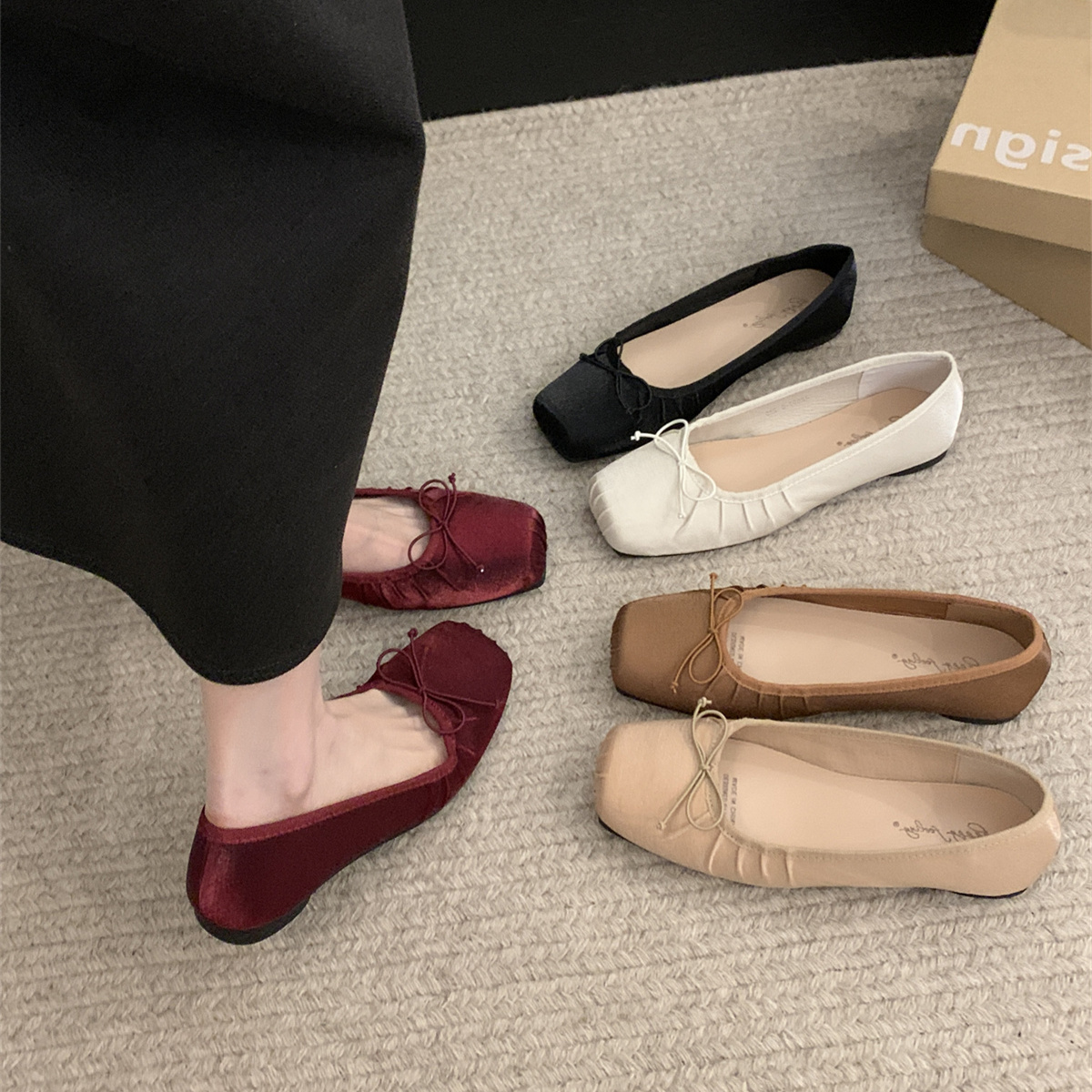 รองเท้าคัทชูผู้หญิงส้นเตี้ย ใส่สบาย มีขนาด35-43