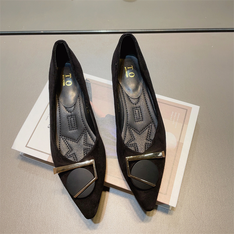 รองเท้าคัทชูผู้หญิงส้นเตี้ย ใส่สบาย มีขนาด35-40