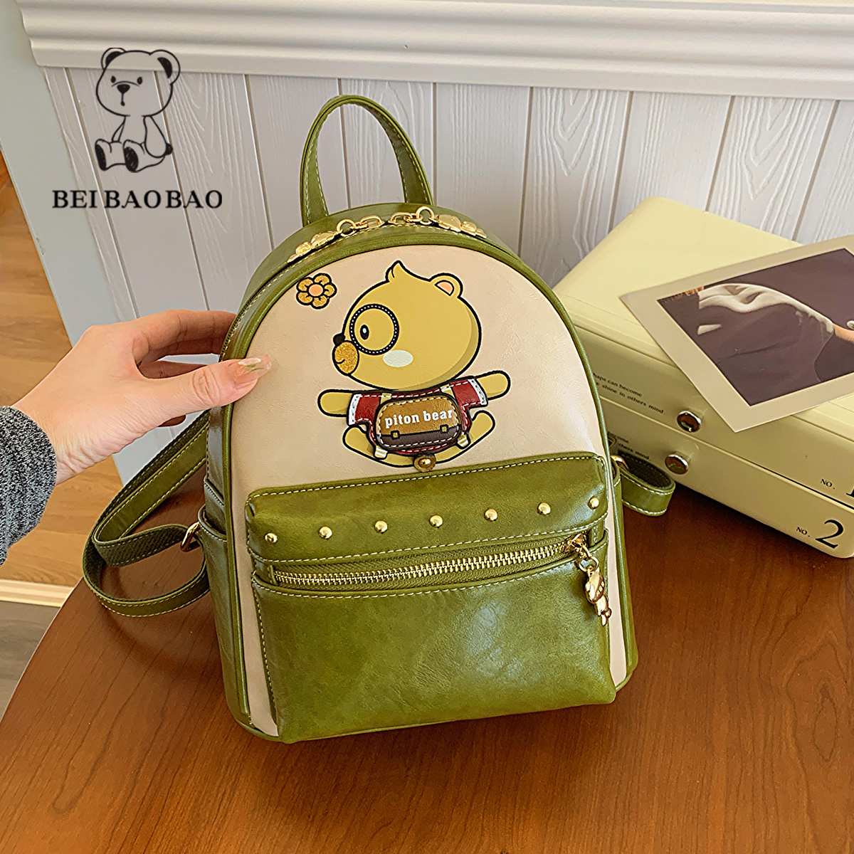 กระเป๋าผู้หญิงสวยๆ กระเป๋าสะพายข้างผู้หญิง กระเป๋าแบรนด์ BEAR BAG กระเป๋าหมีสุดคิ้ว!