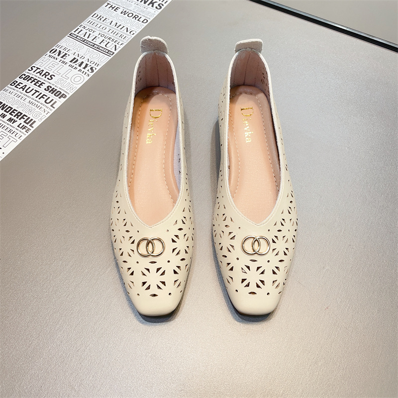 รองเท้าคัทชูผู้หญิงส้นเตี้ย ใส่สบาย มีขนาด35-40