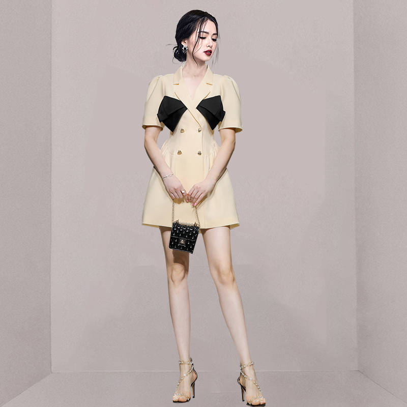 ชุดเดรสยาวสวยๆ สไตล์เกาหลี มีขนาด S M L XL สนใจทักแชท