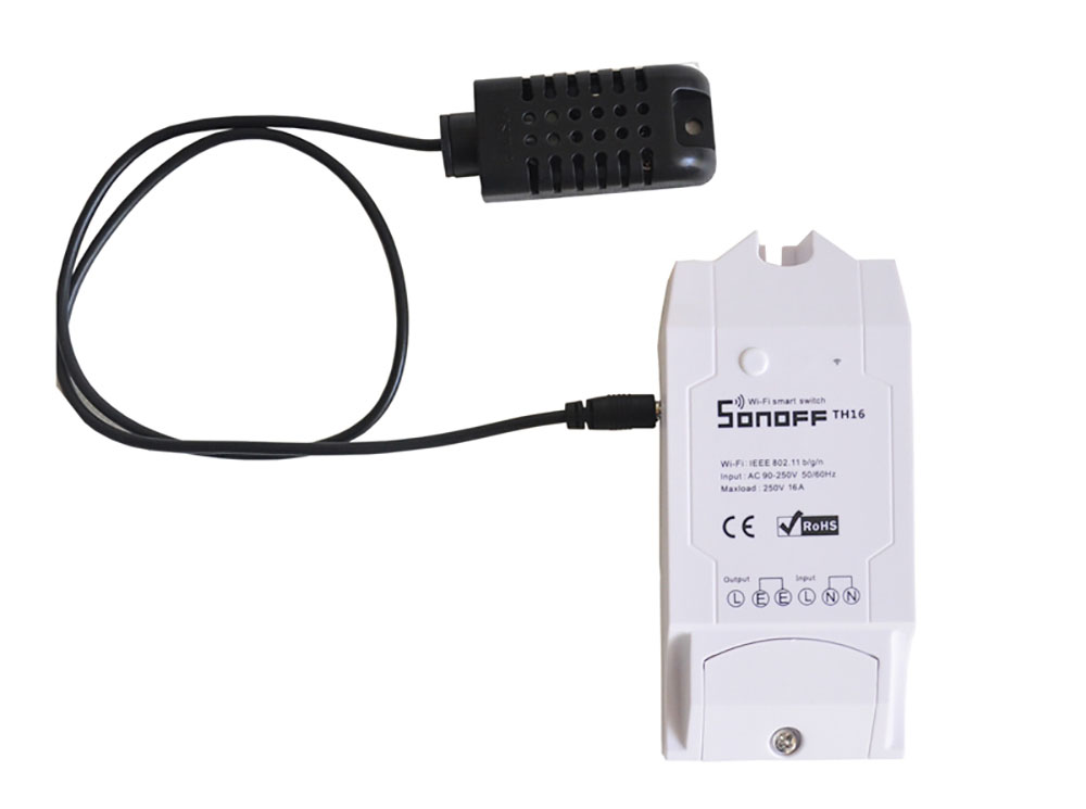 สมาร์ทสวิทช์ไร้สาย Sonoff TH16 16A สั่งผ่านมือถือ WiFi Wireless Smart Switch สามารถเชื่อมต่อเซนเซอร์อุณหภูมิและความชิ้น (อับโหลดโปรแกรมใหม่ได้) ไม่รวมเซนเซอร์
