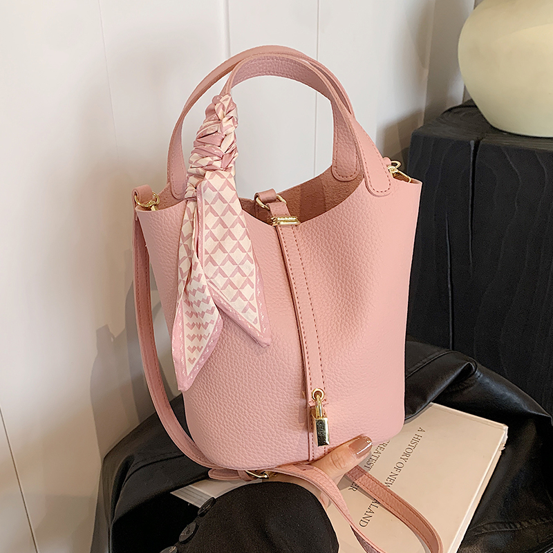 กระเป๋าผู้หญิงสวยๆ กระเป๋าสะพายข้างผู้หญิง กระเป๋าแบรนด์COOL BAG