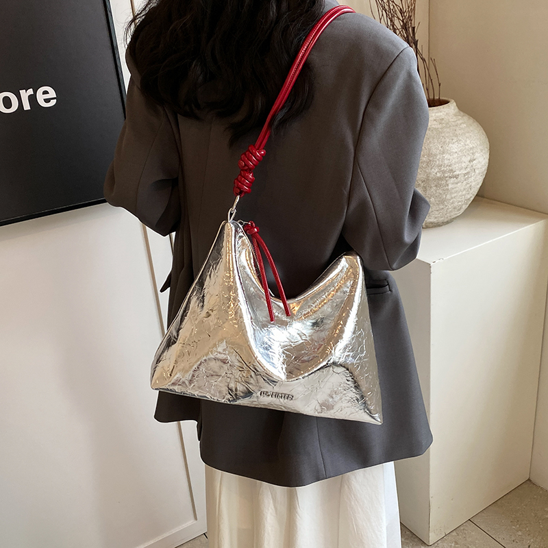 กระเป๋าผู้หญิงสวยๆ กระเป๋าสะพายข้างผู้หญิง กระเป๋าแบรนด์COOL BAG