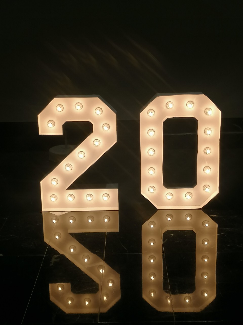 อักษรไฟปิงปอง 20 สูง 70 cm