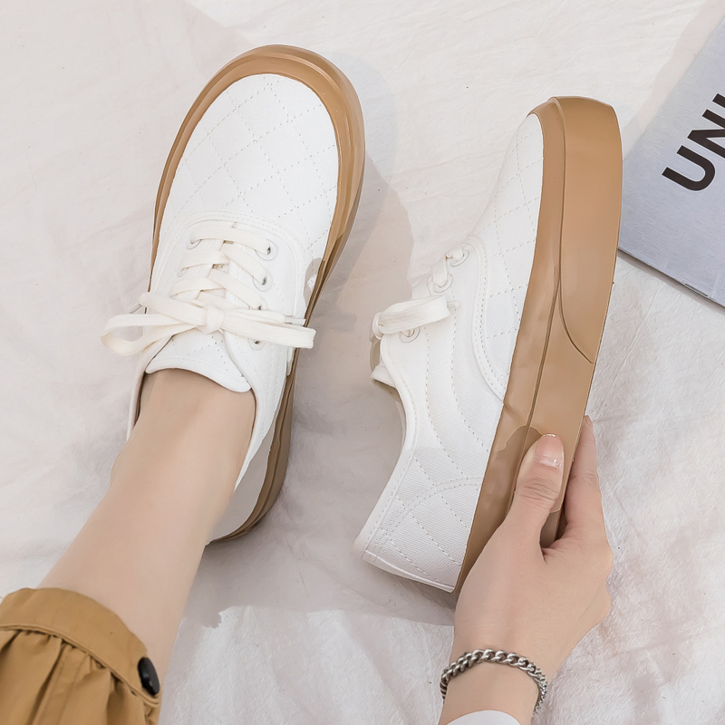 รองเท้าผ้าใบผู้หญิง ใส่สบาย รองเท้าผ้าใบใส่เที่ยวผู้หญิง มีSIZE 35 36 37 38 39 40